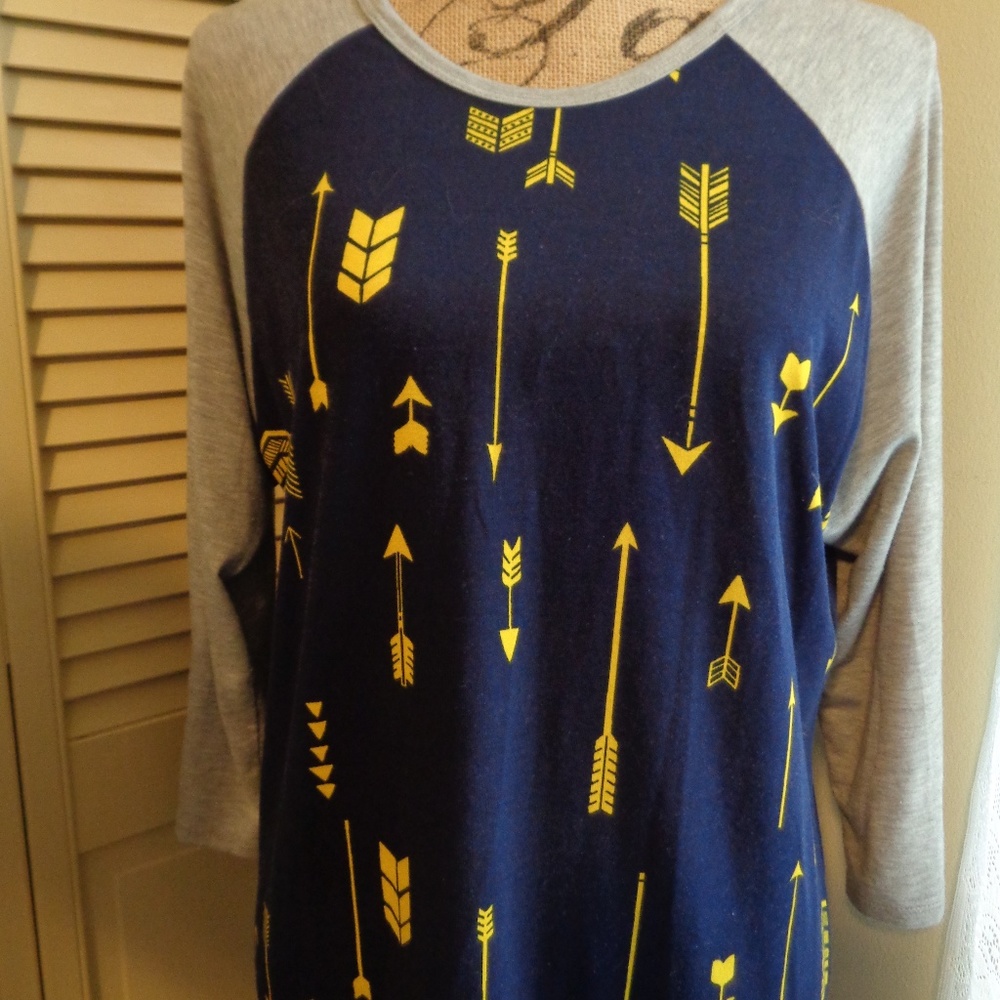 LuLaRoe Long Sleeve Tee